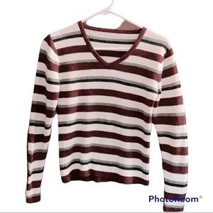 🖤✨Red, gray, black and white sweater. ❤️👽🖤🤍